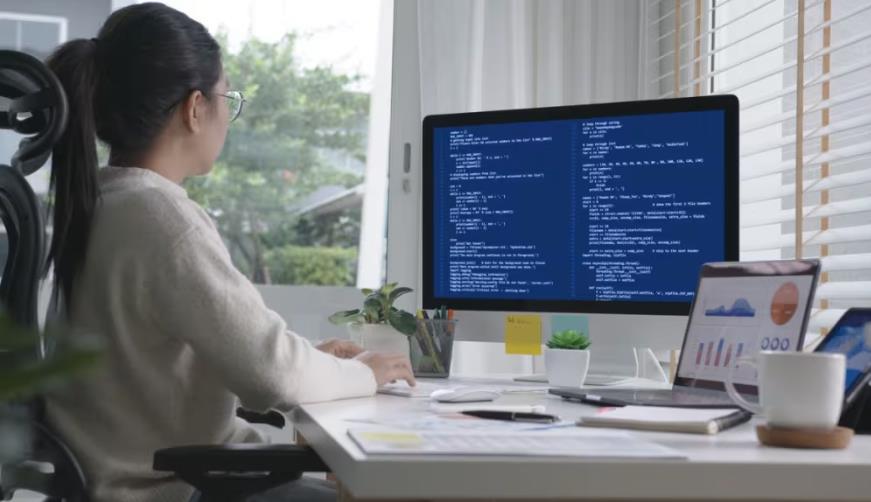花都区企业数字化解决方案：机器学习赋能商业模式升级的核心路径